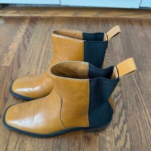 Tory Burch Tan Leather Ankle Boots